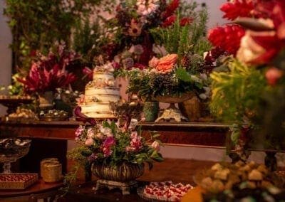 Pequeno arranjo de flores em detalhes