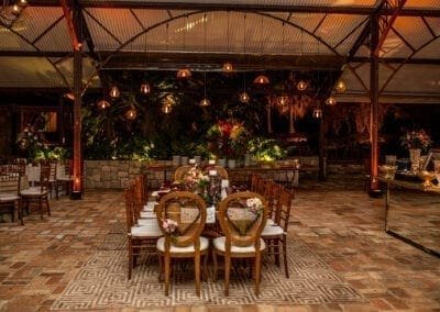 Foto do salão de festas decorada